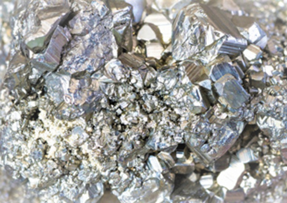 frammenti minerali cristalli metalli 